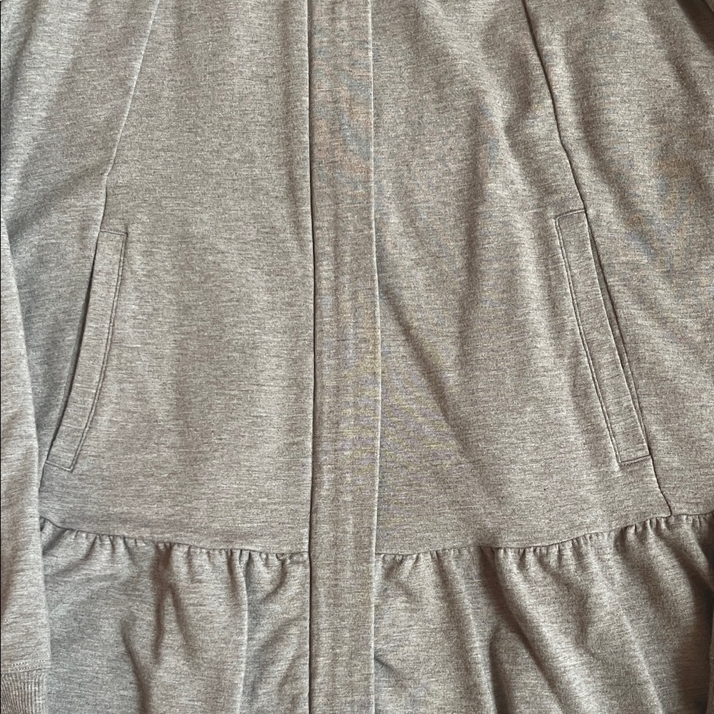 Cabi Weekend Topper Tan Peplum Jacket - Size Medium   Style 3543 - Picture 6 of 13